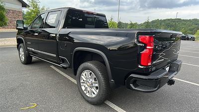 2024 Chevrolet Silverado 3500 Crew Cab 4x4, Pickup for sale #T242838 - photo 2