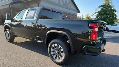 2024 Chevrolet Silverado 2500 Crew Cab 4x4, Pickup for sale #T242913 - photo 2