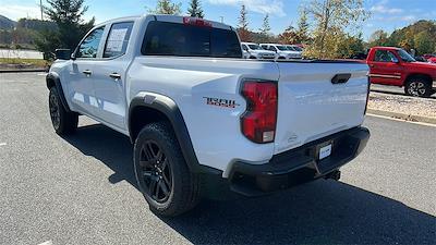 2024 Chevrolet Colorado Crew Cab 4x4, Pickup for sale #T244137 - photo 2