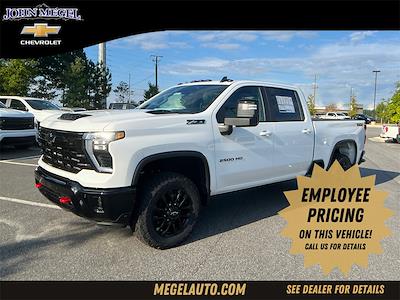 2025 Chevrolet Silverado 2500 Crew Cab 4x4, Pickup for sale #T252071 - photo 1