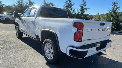 2025 Chevrolet Silverado 3500 Crew Cab 4x4, Pickup for sale #T252139 - photo 2