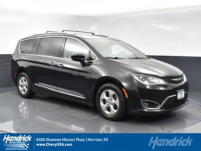 Used 2017 Chrysler Pacifica FWD, Minivan for sale #PB2301A - photo 1