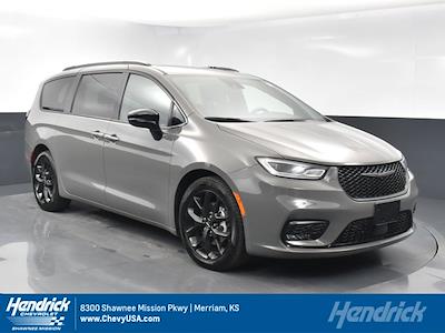 2023 Chrysler Pacifica FWD, Minivan for sale #PB2372A - photo 1