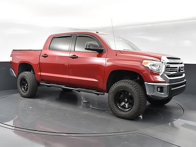 Used 2017 Toyota Tundra SR5 Crew Cab 4x4, Pickup for sale #PB2694A - photo 1