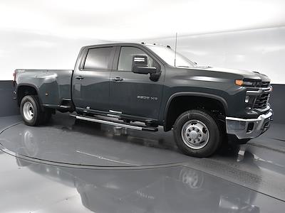 2025 Chevrolet Silverado 3500 Crew Cab 4WD, Pickup for sale #SB2094 - photo 1