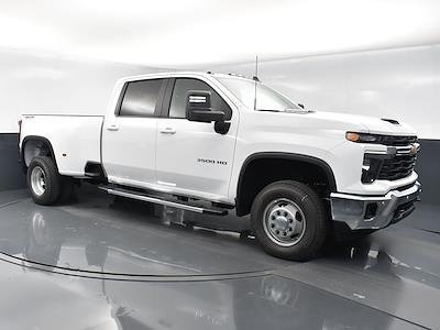 New 2025 Chevrolet Silverado 3500 LT Crew Cab 4WD, Pickup for sale #SB2205 - photo 1