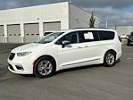 Used 2023 Chrysler Pacifica Limited FWD, Minivan for sale #P40831 - photo 3