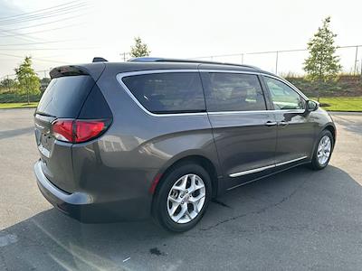 Used 2020 Chrysler Pacifica Limited FWD, Minivan for sale #P45188 - photo 2