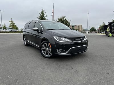 Used 2020 Chrysler Pacifica Limited FWD, Minivan for sale #X43675 - photo 1