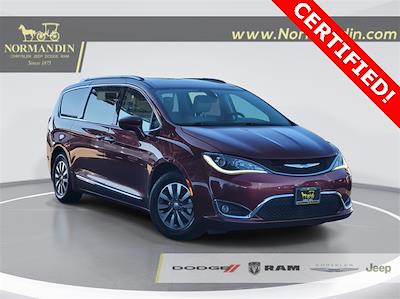 Used 2020 Chrysler Pacifica Touring L FWD, Minivan for sale #U202438R - photo 1