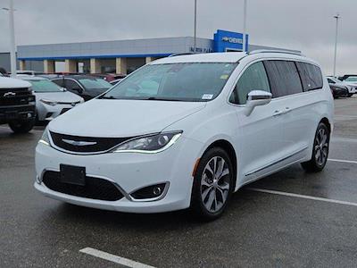 Used 2018 Chrysler Pacifica Limited FWD, Minivan for sale #JR116463 - photo 1