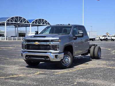 2025 Chevrolet Silverado 3500 Crew Cab 4WD, Cab Chassis for sale #T25030 - photo 2