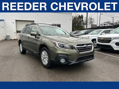 Used 2018 Subaru Outback Premium AWD, SUV for sale #J3320560 - photo 1