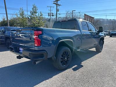 2025 Chevrolet Silverado 2500 Crew Cab 4WD, Pickup for sale #S1144950 - photo 2