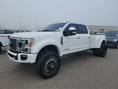 Used 2020 Ford F-450 Platinum Crew Cab 4WD, Pickup for sale #D34066 - photo 1