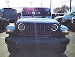 Used 2023 Jeep Gladiator Sport Crew Cab 4WD, Pickup for sale #F1F18384A - photo 3