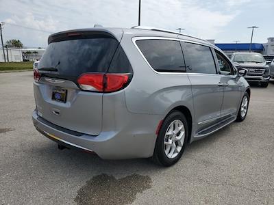 Used 2019 Chrysler Pacifica FWD, Minivan for sale #KR507697 - photo 2