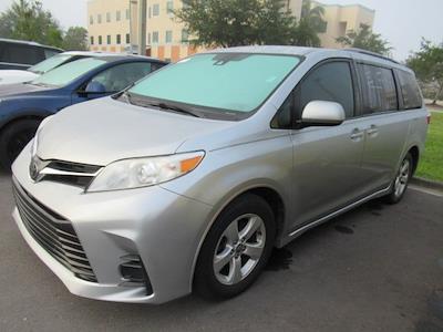 Used 2019 Toyota Sienna LE 4x2, Minivan for sale #KS995170 - photo 1