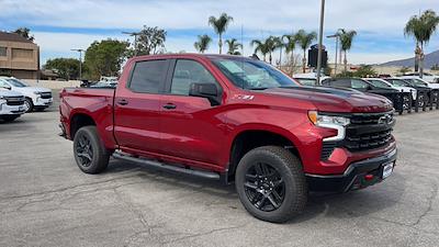 New 2025 Chevrolet Silverado 1500 LT Crew Cab 4WD, Pickup for sale #42074 - photo 1