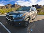 2016 Toyota Highlander 4x2, SUV for sale #RG421903A - photo 3