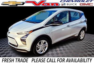 Used 2022 Chevrolet Bolt EV 1LT FWD, Hatchback for sale #P26175 - photo 1