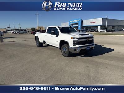 New 2025 Chevrolet Silverado 3500 LT Crew Cab 4WD, Pickup for sale #254082 - photo 1