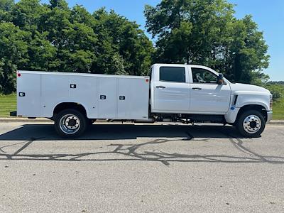 2024 Chevrolet Silverado 5500 Crew Cab DRW 2WD, Knapheide Service Truck for sale #CP37598 - photo 2