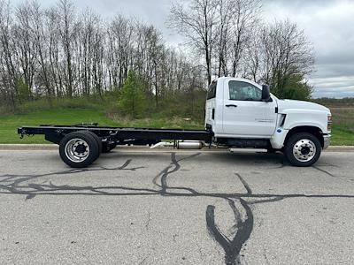 New 2024 Chevrolet Silverado 5500 Work Truck Regular Cab 4x4, Cab Chassis for sale #CP38700 - photo 1