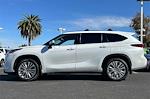 2022 Toyota Highlander AWD, SUV for sale #C3813 - photo 8