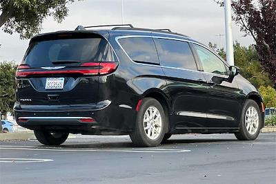 Used 2022 Chrysler Pacifica Touring L FWD, Minivan for sale #C3861RT - photo 2