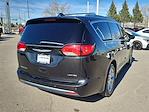 Used 2017 Chrysler Pacifica Limited FWD, Minivan for sale #P23312A - photo 8