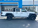 Used 2020 Jeep Gladiator Sport Crew Cab 4x4, Pickup for sale #LL166123 - photo 8