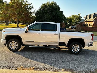 2024 Chevrolet Silverado 2500 Crew Cab 4WD, Pickup for sale #28092 - photo 2