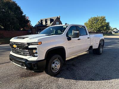 2025 Chevrolet Silverado 3500 Crew Cab 4WD, Pickup for sale #28181 - photo 1