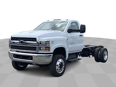 New 2024 Chevrolet Silverado 5500 Work Truck Regular Cab 4WD, Cab Chassis for sale #692677 - photo 1