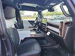 2025 GMC Hummer EV Pickup Crew Cab AWD, Pickup for sale #SU111676 - photo 8