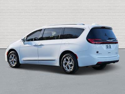 Used 2021 Chrysler Pacifica Limited AWD, Minivan for sale #Q12055 - photo 2