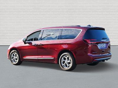 Used 2023 Chrysler Pacifica Limited AWD, Minivan for sale #Q12266 - photo 2