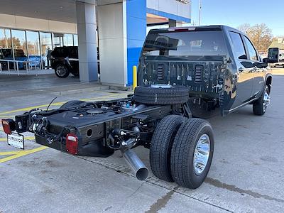 2025 Chevrolet Silverado 3500 Crew Cab 4WD, Cab Chassis for sale #V161868 - photo 2