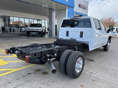 2025 Chevrolet Silverado 3500 Crew Cab 4WD, Cab Chassis for sale #V178225 - photo 2