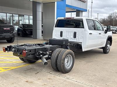 2025 GMC Sierra 3500 Crew Cab 4WD, Cab Chassis for sale #V189638 - photo 2