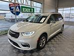 Used 2022 Chrysler Pacifica Limited FWD, Minivan for sale #FR5417 - photo 1