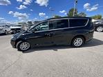 Used 2022 Chrysler Pacifica Touring L FWD, Minivan for sale #CT40873 - photo 10