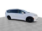 Used 2022 Chrysler Pacifica Touring L FWD, Minivan for sale #CT40889 - photo 3