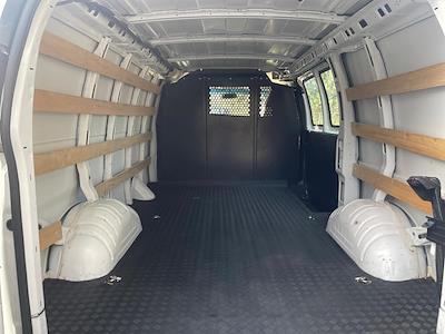 2021 GMC Savana 2500 SRW 4x2, Empty Cargo Van #VK10457 - photo 2
