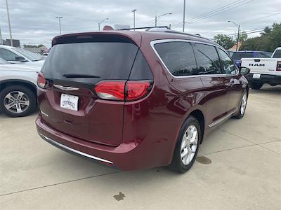 2020 Chrysler Pacifica FWD, Minivan for sale #57582A - photo 2