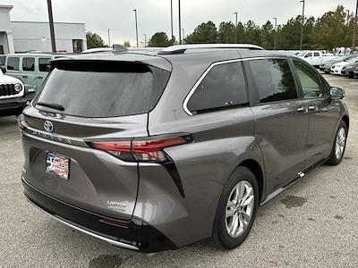 Used 2022 Toyota Sienna Limited FWD, Minivan for sale #803420A - photo 2