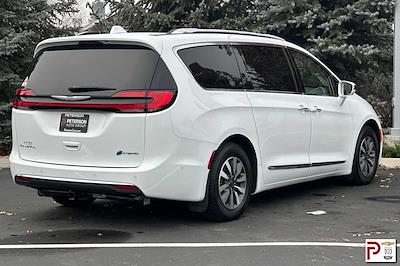 Used 2021 Chrysler Pacifica Limited FWD, Minivan for sale #G112994A - photo 2