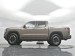 Used 2022 Nissan Frontier Crew Cab 4x2, Pickup for sale #C243158A - photo 9