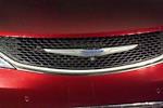 2017 Chrysler Pacifica FWD, Minivan #P559718 - photo 6